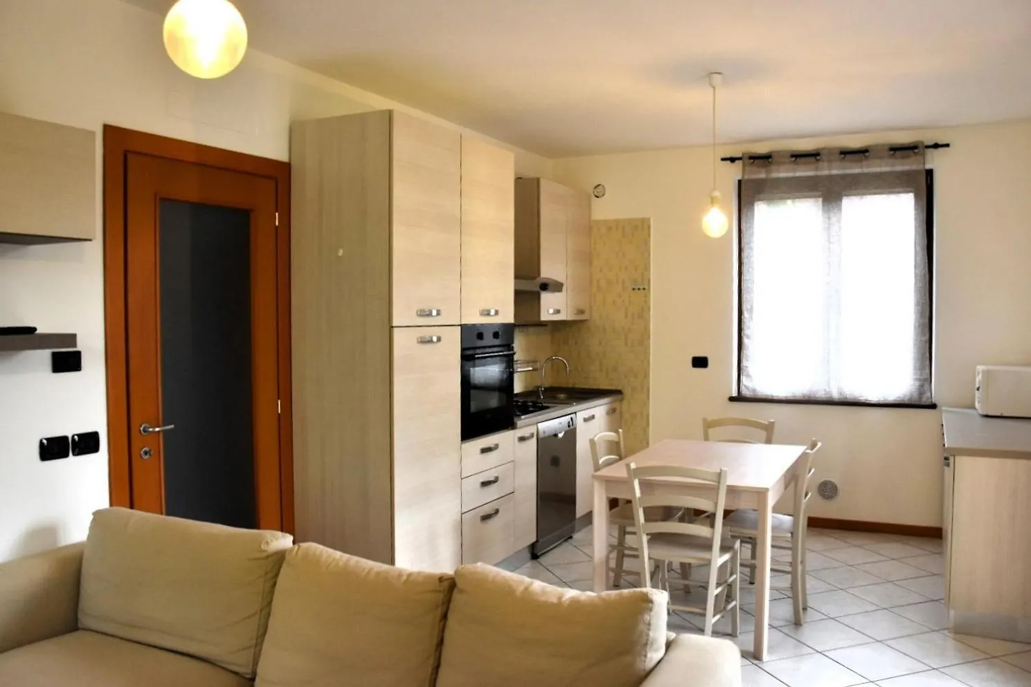 Casa Apollonia - Holiday Rental In Garda Apartment