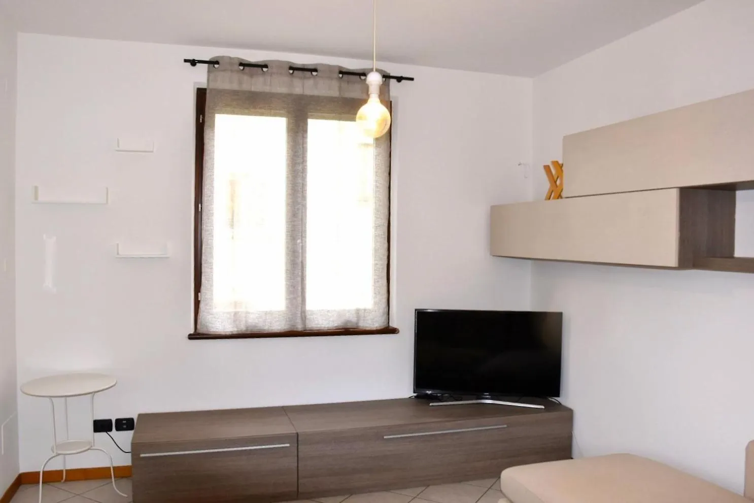 Casa Apollonia - Holiday Rental In Garda 0*, Garda (Verona) Italy