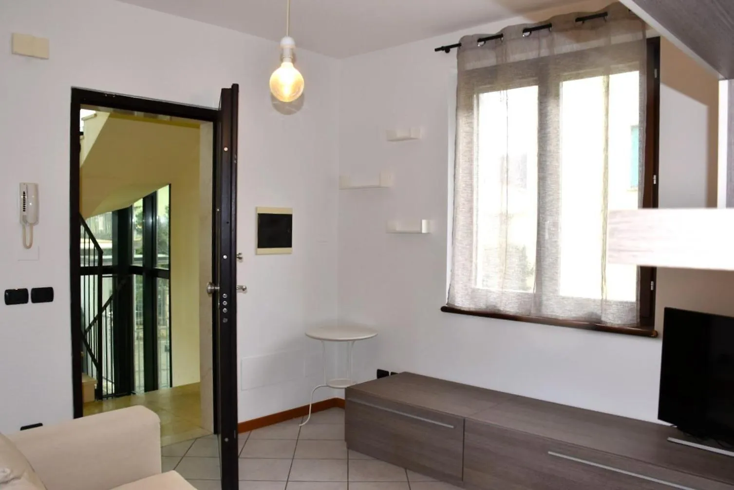 Casa Apollonia - Holiday Rental In Garda Italy